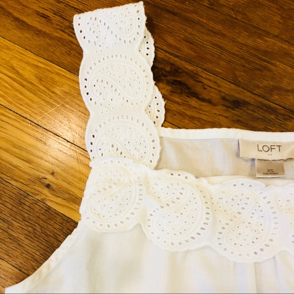 🌸🌺WHITE TANK🌺🌸 - Picture 3 of 4